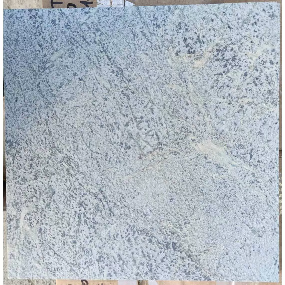 plitka-talkomagnezit-300kh300kh10-mm-shlifovannaya_jpg.webp